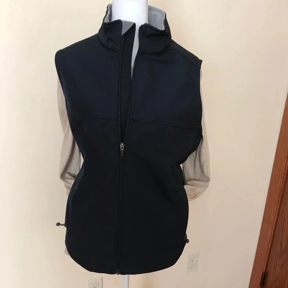 Charles River Women's Vest New With Tags